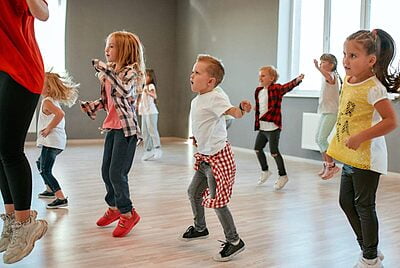 Young Shakers Club - White Swans  (Mondays 2-3pm)